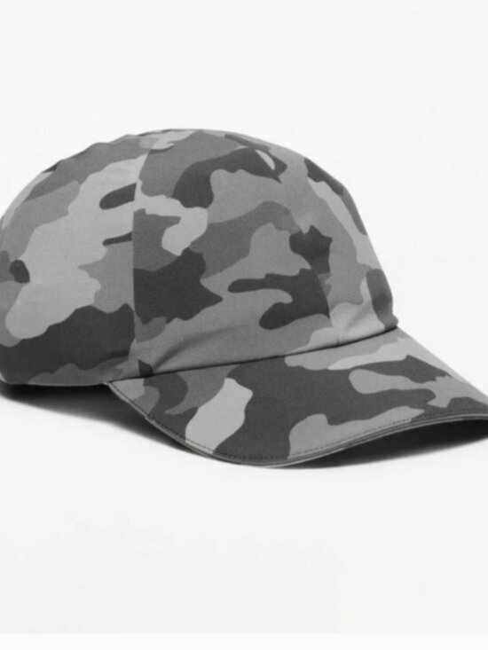 lululemon athletica Other - lululemon athletica Men's Gray Camo Performance Cap